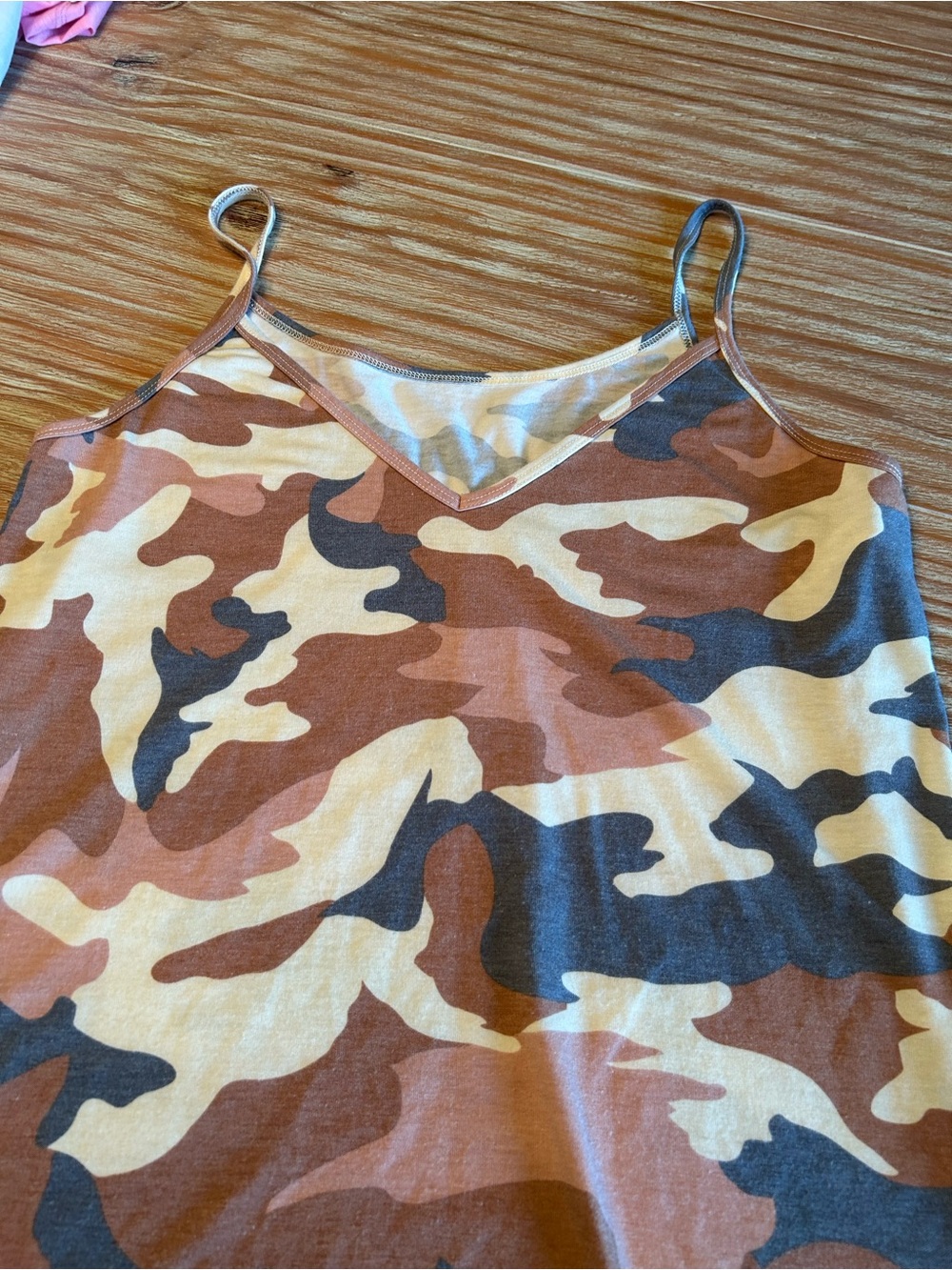Women’s Camo Tank Top - Brown/Beige szL